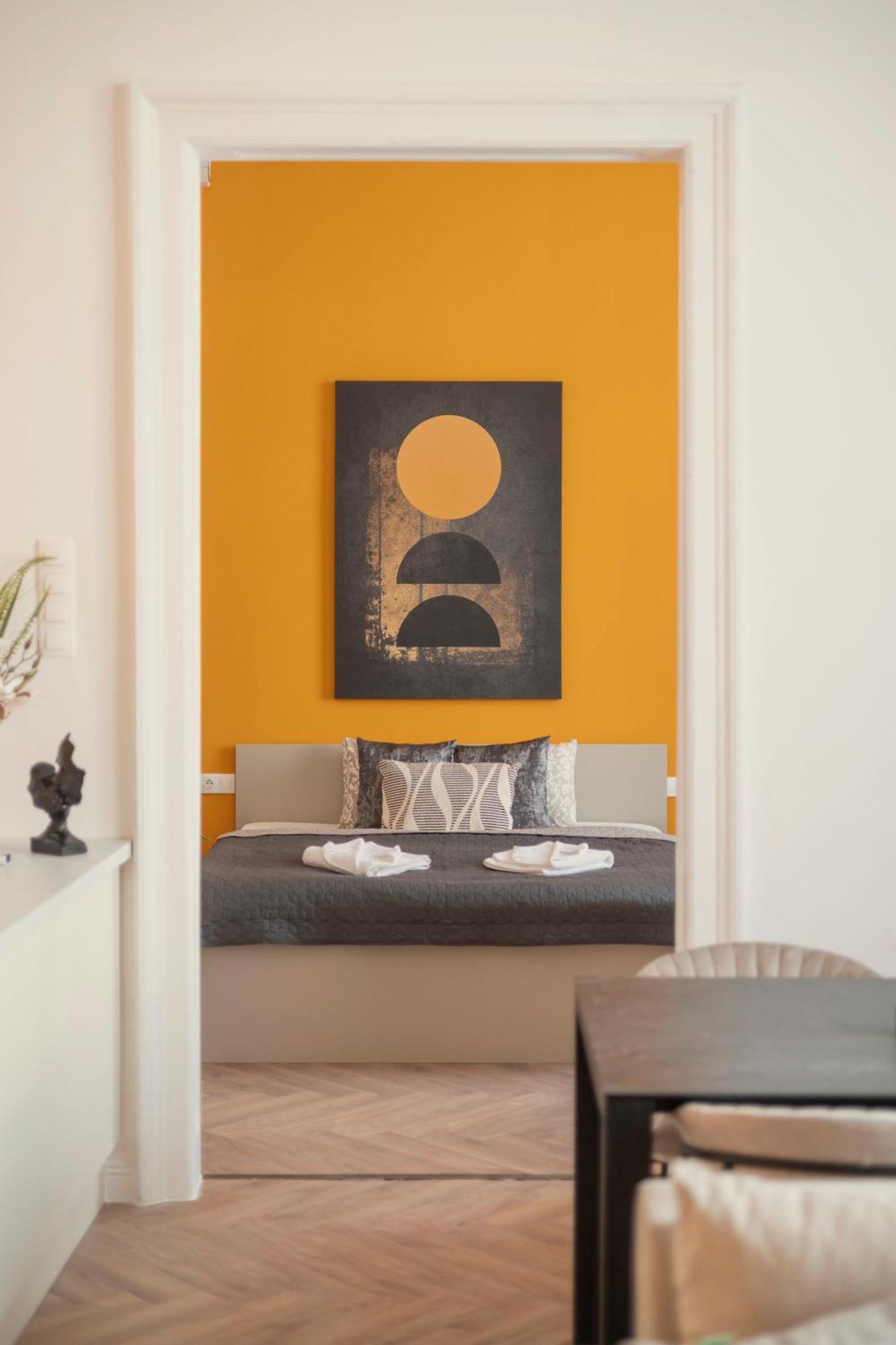 Exclusive Central 3Bedrm Stylish Residence By Prestige Homes Budapest Eksteriør billede