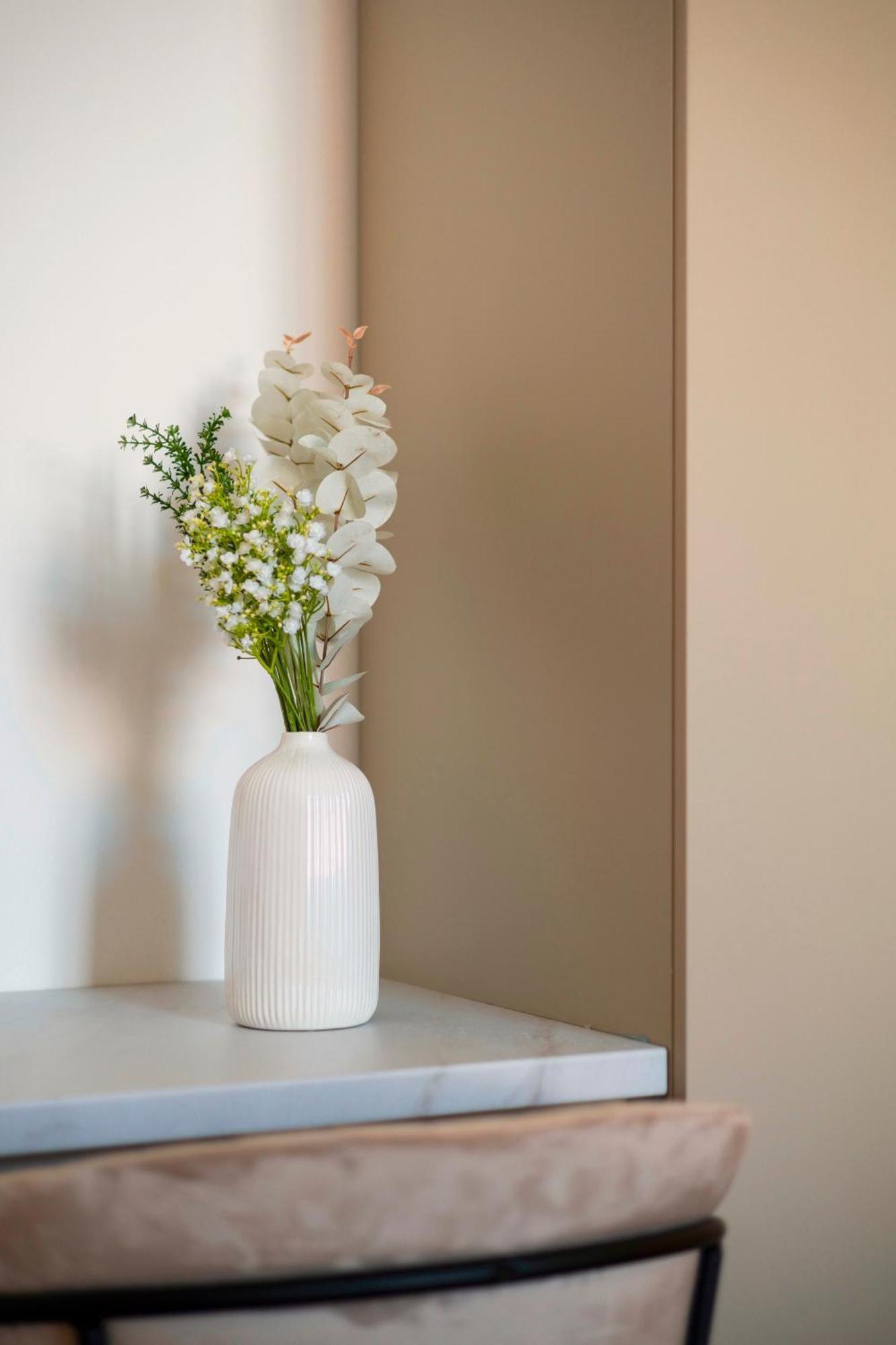 Exclusive Central 3Bedrm Stylish Residence By Prestige Homes Budapest Eksteriør billede